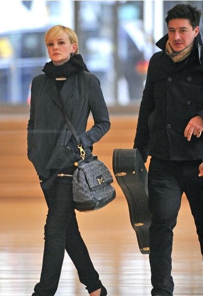 Carey Mulligan and Marcus Mumford Tie the Knot!