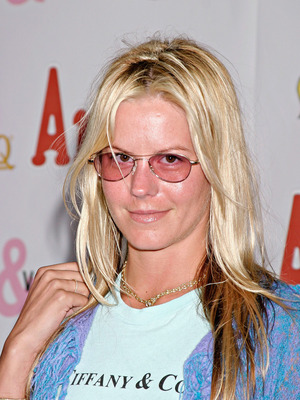 Extra Scoop: Natalie Wood's Daughter Arrested on Drug Charges