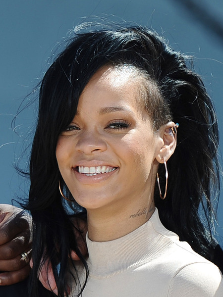 Rihanna Tells 'Extra' She's 'Living Her Truth'
