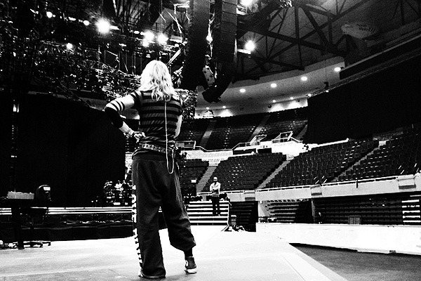 Pic! Madonna Begins Rehearsal for World Tour