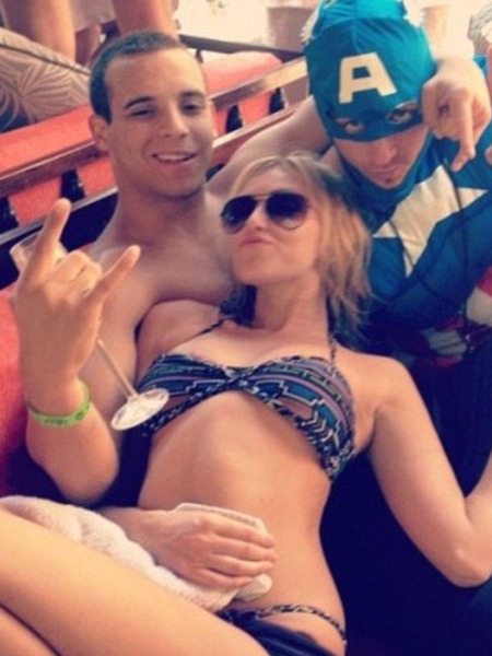 Paulina Gretzky's Raunchy Photo Scandal
