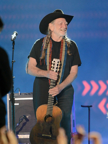 The Extra List: 6 Best Moments from the CMT Awards