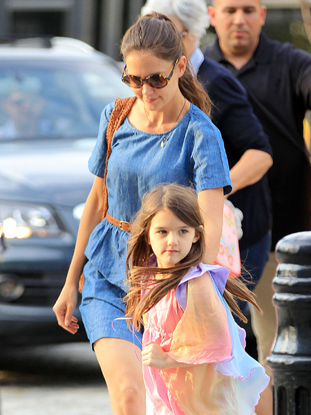 Katie Holmes: The Exit Strategy