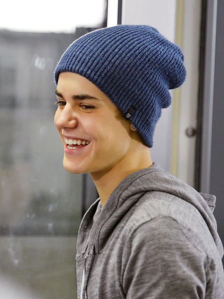 Woman Claims Justin Bieber Damaged Her Hearing, Sues
