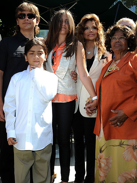 Report: Police Called to Jackson Home, Kids Blocked from Seeing Family Members