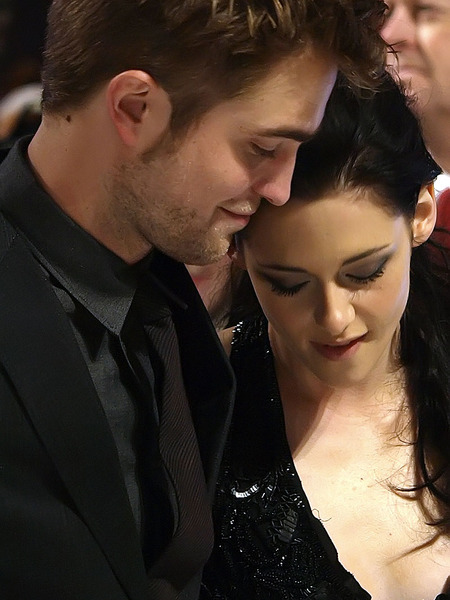 Report: Did Kristen Stewart Cheat on Robert Pattinson?