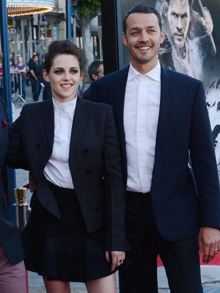 Kristen Stewart's Married Man Spied with Wedding Ring