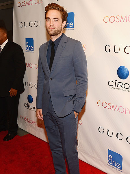 'Daily Show' Interview: Rob Pattinson Keeps Mum About Cheating Scandal