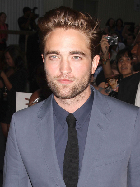 Video! Robert Pattinson Breaks Silence on 'Daily Show'