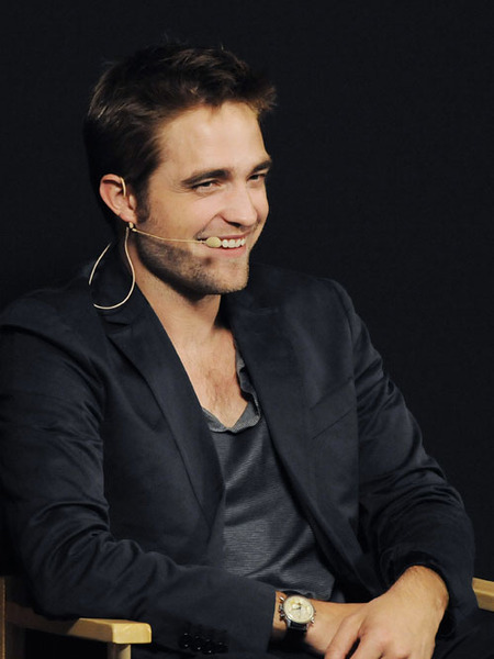 Robert Pattinson Moving Back to UK?
