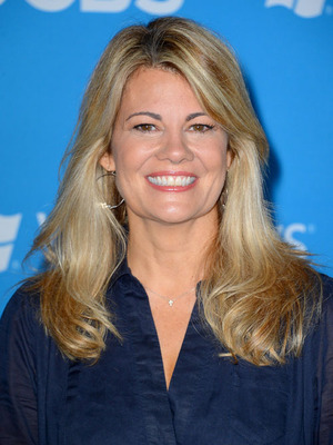 Extra Scoop: Lisa Whelchel is Divorced