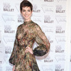 Anne Hathaway's Dress at 'Les Miserables' London Premiere is Befuddling