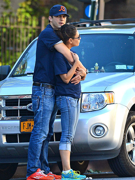 Pic! Ashton Kutcher and Mila Kunis Look Cuddly Cute