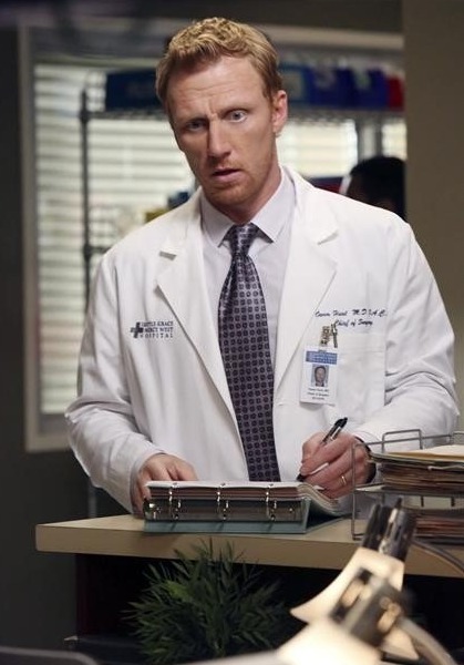 Extra Scoop: ‘Grey’s Anatomy’ Recap: Who Died in the Season Premiere?