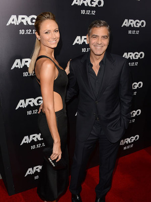 Extra Scoop: George Clooney, Stacy Keibler Attend ‘Argo’ Premiere