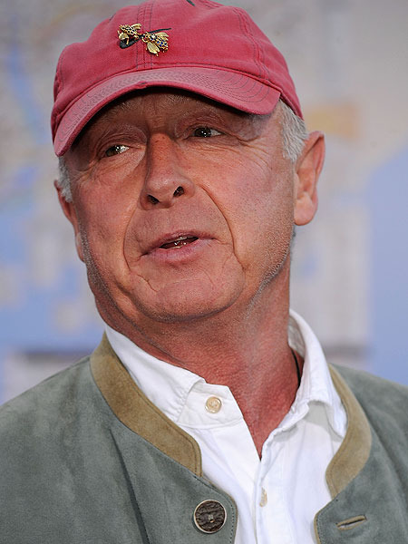 Coroner Issues Report in Suicide of Tony Scott
