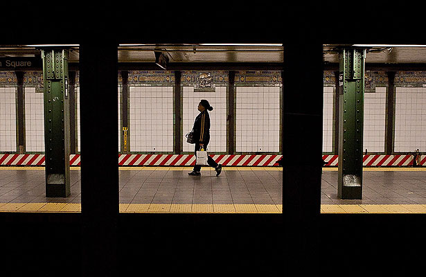 Extra Scoop: NYC to Shut Down Subways in Preparation for 'Frankenstorm'