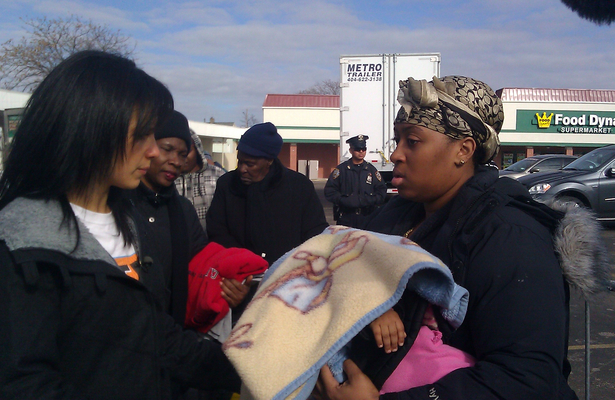 'Extra' Gives Back: Helping Victims of Hurricane Sandy