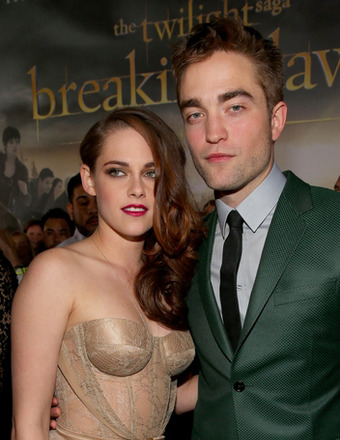 ‘Twilight’ Author Feels Bad for Rob and Kristen