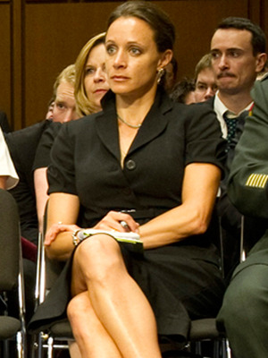 Paula Broadwell 'Deeply Regrets' Affair, Say Friends