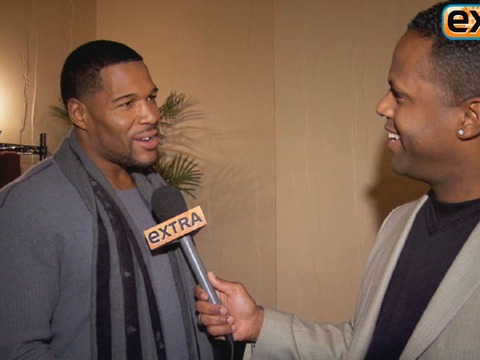 Backstage with Michael Strahan at His Broadway Debut in 'Elf'