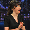  Zooey Deschanel is Officially Divorced