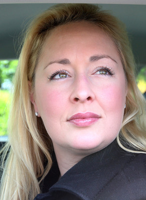 Country Singer Mindy McCready Dead at 37