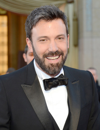 Oscars Red Carpet: George Clooney Hug Bombs Ben Affleck