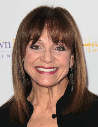 Valerie Harper Shares ‘Amazingly Shocking Diagnosis’ in Video Message