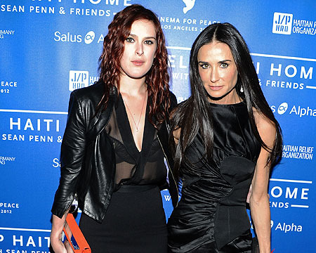 Demi Moore Reunited with Daughter Rumer at Yoga Class