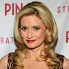 Holly Madison Loses 30 Pounds, Poses in Bikini’
