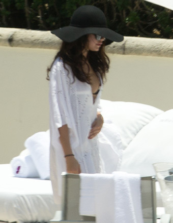 SelenaGomez