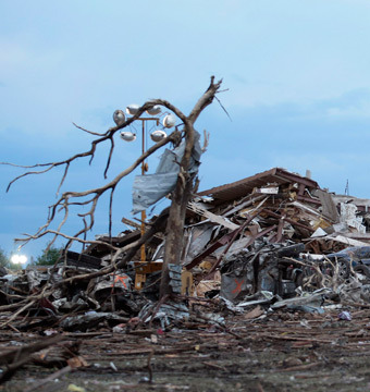 Oklahoma Twister: Hero Teacher Reunited with Child She Saved