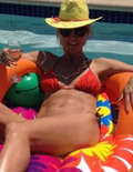 Pics! Hot Stars in Bikinis  