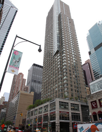 AmandaBynes-Bldg