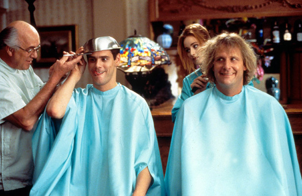 Jim Carrey and Jeff Daniels Sign for 'Dumb and Dumber 2'!