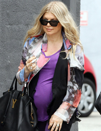 Josh Duhamel: ‘Fergie Looks So Cute, Her Belly Is Way Sticking Out’