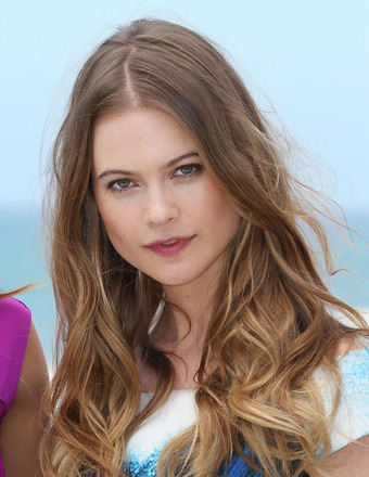 Adam Levine’s Fiancée Behati Prinsloo Shows Off Her Engagement Ring