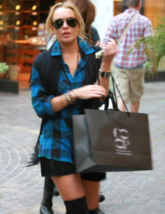 Report: Lindsay Lohan Has a New Addiction… Online Shopping