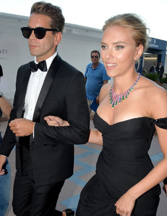 Scarlett Johansson Engaged: 5 Facts About Fiancé Romain Dauriac