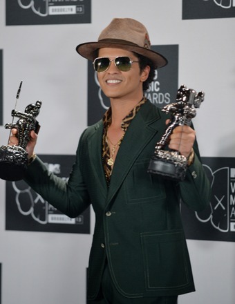 Bruno Mars to Perform at Super Bowl XLVIII: Fans React