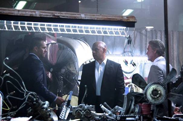 Pic! Kurt Russell on the Set of ‘Fast and Furious 7’