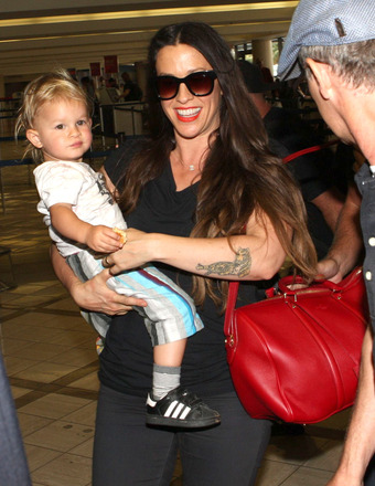Alanis Morissette’s Nanny Suing for Overtime Pay and More