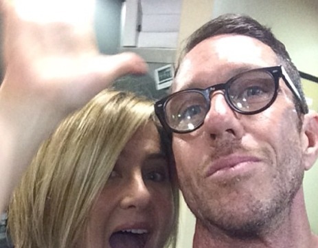 Pic! Jennifer Aniston Loves Her New Short 'Do