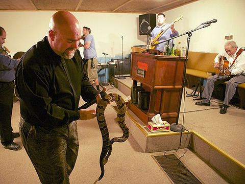 'Snake Salvation' Star Jamie Coots Dies from Snake Bite