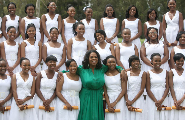 oprah-winfrey-graduates.jpg