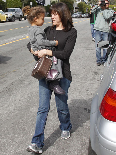 Nahla and her Nanny/FameFlynet Pictures nanny.jpg
