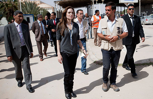 Getty Images AngelinaJolie-Tunisia-a.jpg