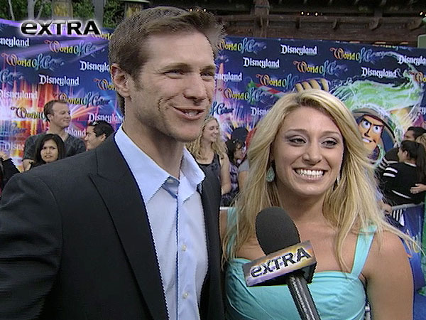 Extra Jake Pavelka and Vienna Girardi