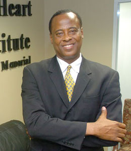 Dr. Conrad Murray's clinic raided by DEA